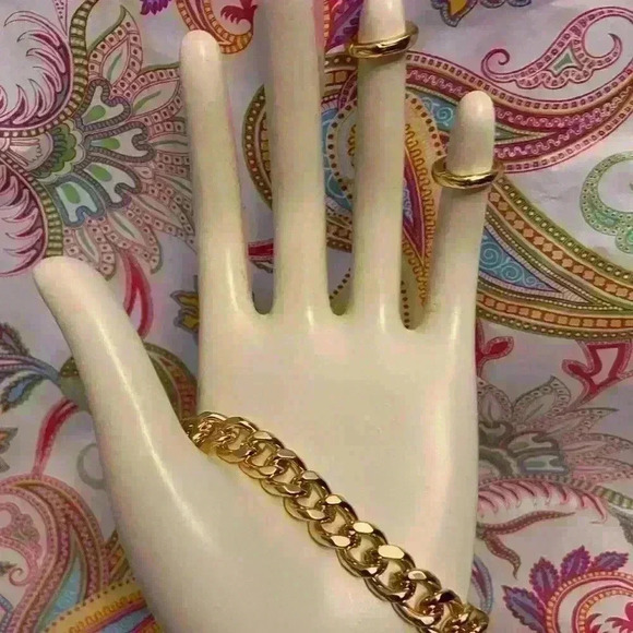 Ettika Starry Charms 14k Gold Plated Chain Link Bracelet With Extender Rings - Picture 5 of 7